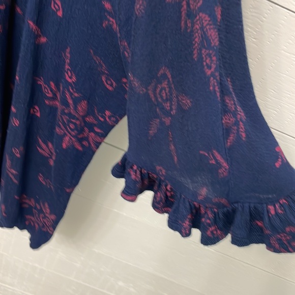 Lucky brand women’s top ruffles - Picture 3 of 3